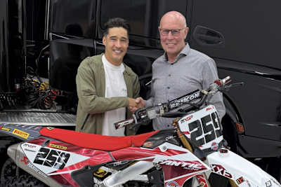 Glenn Coldenhoff wurde von Louis Vosters verabschiedet