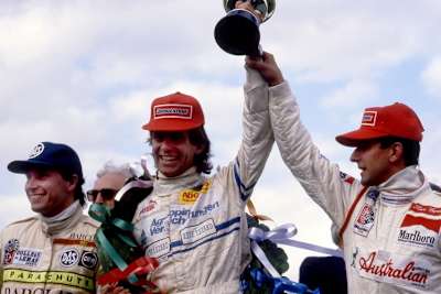 Christian Danner (Mitte) eroberte heute vor 40 Jahren den Formel-3000-Europameistertitel