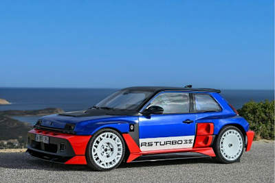 Der neue Renault 5 Turbo 3E bei der Präsentation in den Farben vom Jean Ragnotti-Korsika-R5-Turbo Maxi-Siegerwagen  von 1985 gezeigt