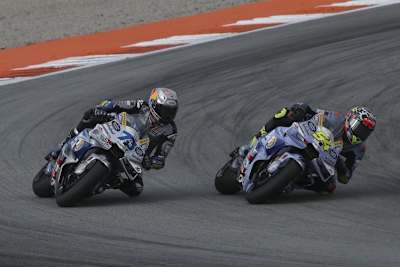 In der allerletzten Kurve ging Fermin Aldeguer an Teamkollege Alex Marquez vorbei