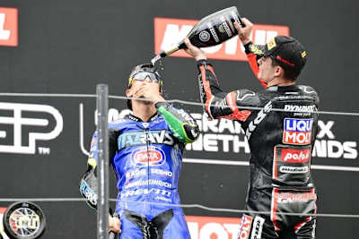 Jeweils vier Moto2-Siege 2025: Diogo Moreira (li.) und Manuel Gonzalez kämpfen noch um den Titel