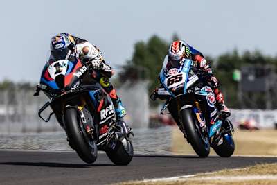 Toprak Razgatlioglu und Jonathan Rea