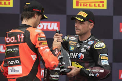 Sam Lowes plant nicht, Markenkollege Nicolo Bulega zu helfen