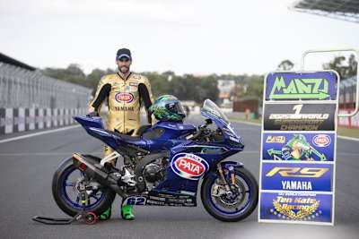 Stefano Manzi tauscht für 2026 die Yamaha R9 gegen eine R1 ein