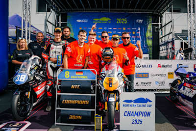 Fynn Kratochwil (2.v.re.) ist neuer NTC-Champion