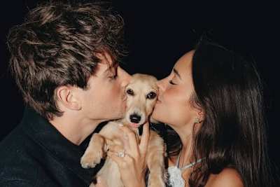 Frisch verlobt! Charles Leclerc und seine Alexandra mit Hund Leo