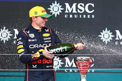 Max Verstappen setzte im dritten Training von Singapur ein Ausrufezeichen