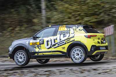 Mit einer Spitzenleistung von 281 PS ist der Opel Mokka GSE Rally ziemlich flott unterwegs