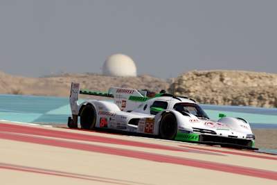Robert de Haan konnte in Bahrain den Proton Competition Porsche 963 testen
