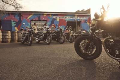 Triumph pfegt permanent das für die britische Firma wichtige Segment der Neo-Klassiker