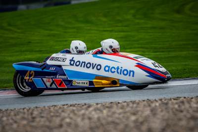 Lennard/Göttlich und Uwe Neubert fuhren von Platz 14 noch auf das Podest