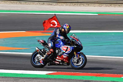 Toprak Razgatlioglu muss noch eine Schippe drauflegen