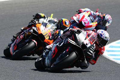 Aleix Espargaró vor Brad Binder (KTM) und Enea Bastianini (Ducati)