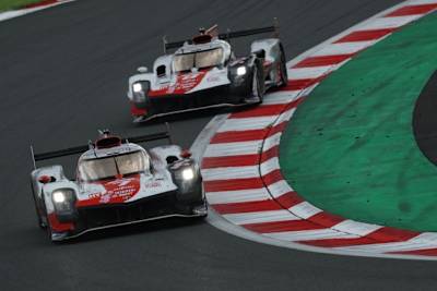 Die beiden Toyota GR010 Hybrid in Fuji