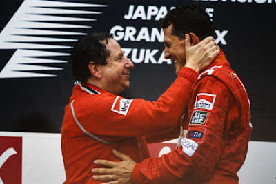 Jean Todt und Michael Schumacher in Suzuka 2000