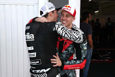 Aleix und Pol Espargaró beim Valencia-Test