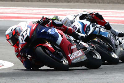 Xavi Vierge vor Scott Redding (BMW)
