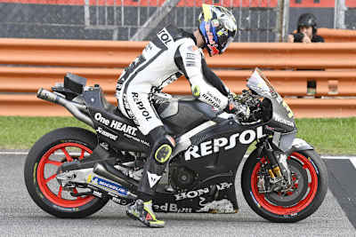 Joan Mir beim Startversuch mit seiner neuen Honda RC213V