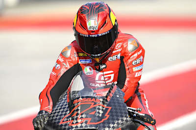 Pol Espargaró will seinem GASGAS-Bike beim Portimao-Test den Feinschliff verpassen