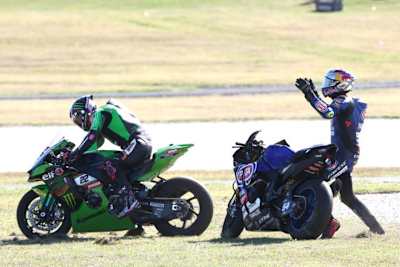 Alex Lowes und Toprak Razgatlioglu stürzten gemeinsam