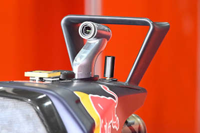An der Red Bull-KTM wird die Onboard-Kamera vom Heck-Spoiler umrahmt