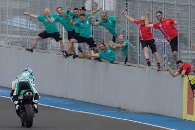 Die gesamte Honda-Mannschaft war außer sich vor Freude