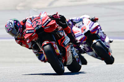 Enea Bastianini vor Johann Zarco