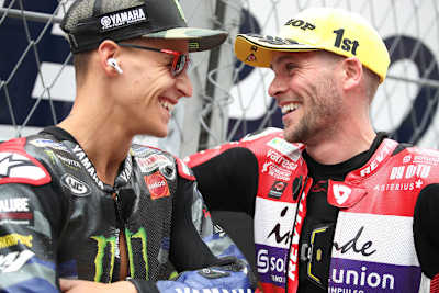 Jake-Dixon gewinnt in Montmeló und bringt sich damit wieder in den Moto2-Titelkampf