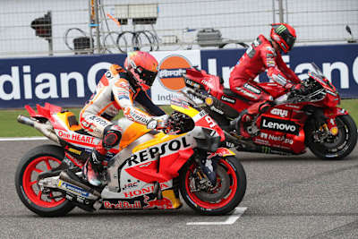 Marc Márquez und Pecco Bagnaia beim Starttraining nach FP1