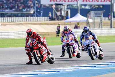 Pecco Bagnaia vor Johann Zarco und Alex Márquez