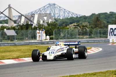 Wer ist das? Wo und wann ist das Bild aufgenommen worden?