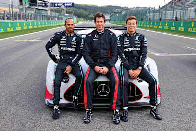 Lewis Hamilton, Toto Wolff und George Russell