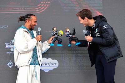 Lewis Hamilton und George Russell verstehen sich gut