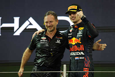 Christian Horner in Abu Dhabi 2021 mit Max Verstappen