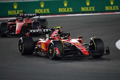 Carlos Sainz vor Charles Leclerc beim WM-Finale von Abu Dhabi