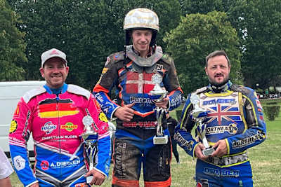 Jacob Bukhave (Mitte), Stephan Katt (l.) und Chris Harris in Zweibrücken