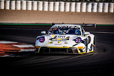 Alex Malykhin geht im Pure Rxcing Porsche mit den besten Titelchancen in die finalen 60 Rennminuten im Bronze Cup