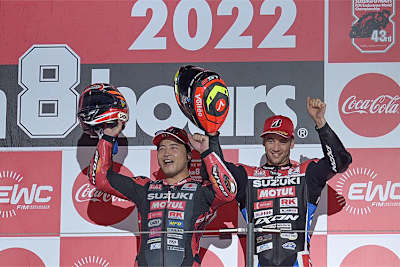 Die Freude über Rang 3 war bei Kazuki Watanabe (li.) und Gregg Black groß