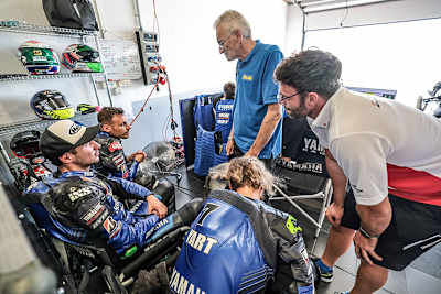 Bei YART Yamaha wird an der Taktik für das WM-Finale gefeilt