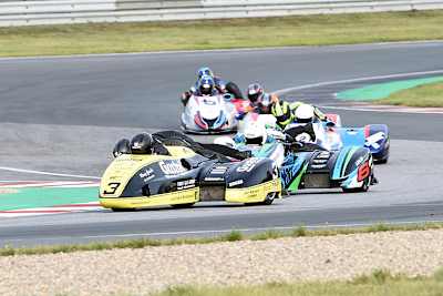 Oschersleben im Vorjahr: Schlosser/Fries vor Ellis/Clement, Streuer/Remme, Päivärinta/de Haas und Reeves/Rousseau