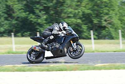 Einmal muss die Yamaha R1 von Julian Trummer noch herhalten