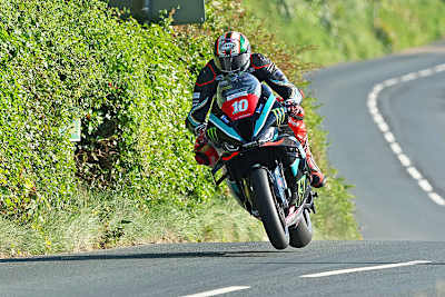 Peter Hickman auf seiner BMW M1000RR