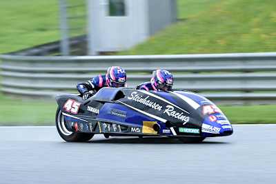 Mit voller Konzentration holen sich Payne/Rousseau den Sieg