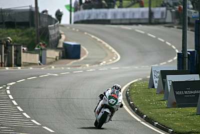 Richard Cooper 2022 beim North West 200: Allein auf weiter Flur