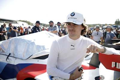 Colton Herta vor dem BMW M8 GTE