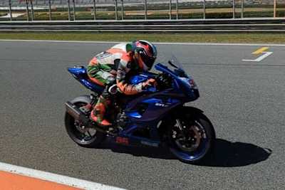 Valentin Folger auf seiner Yamaha R7 in Valencia