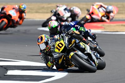 Luca Marini vor Franco Morbidelli