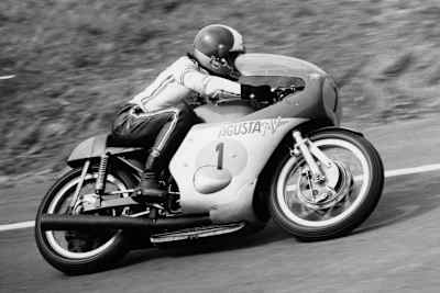 Giacomo Agostini 1972 auf dem Sachsenring