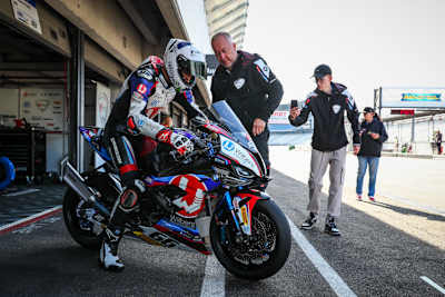 Alt auf dem Weg zur Arbeit