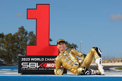 Champion Alvaro Bautista